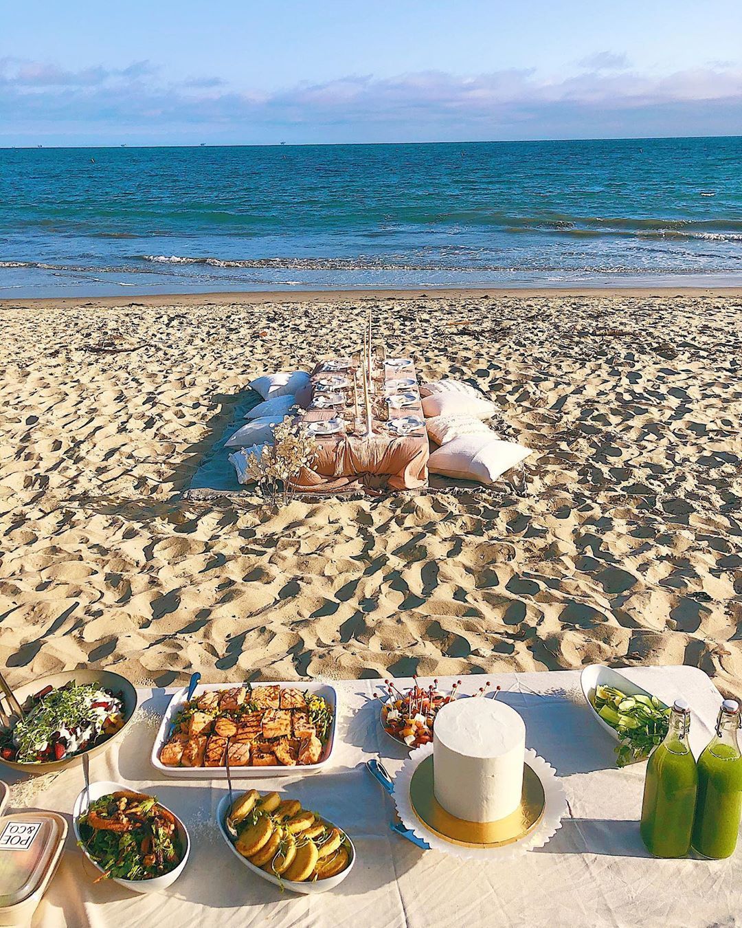 Catering + Meal Delivery on Instagram: Beach picnics are the best ...